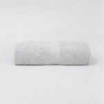 TOALLA DE ROSTRO LIVIANA GRIS PLATA